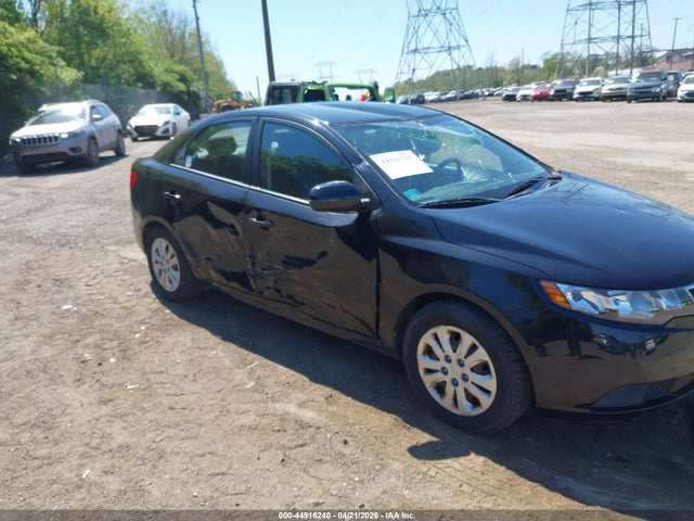44916240 :رقم المزاد ، KNAFU4A23D5713356 vin ، 2013 Kia Forte Ex مزاد بيع