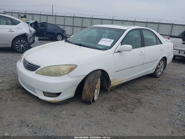 2005 Toyota Camry Xle V6 მანქანა იყიდება აუქციონზე, vin: 4T1BF32K65U092783, აუქციონის ნომერი: 44916250