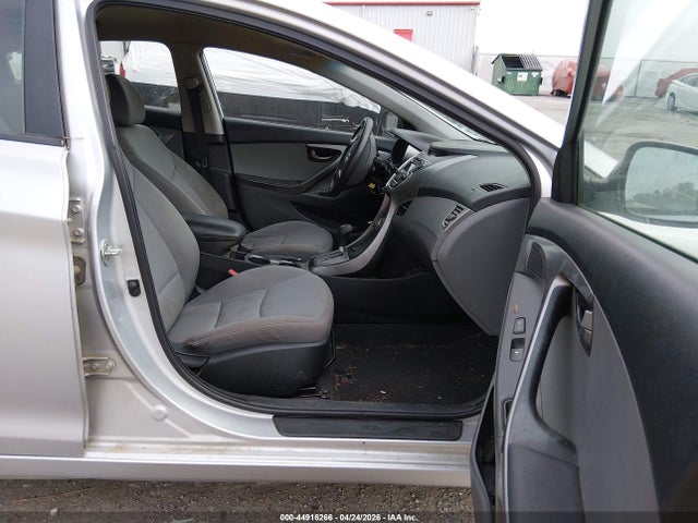 Продажа на аукционе авто 2013 Hyundai Elantra Gls, vin: 5NPDH4AE9DH341837, номер лота: 44916266