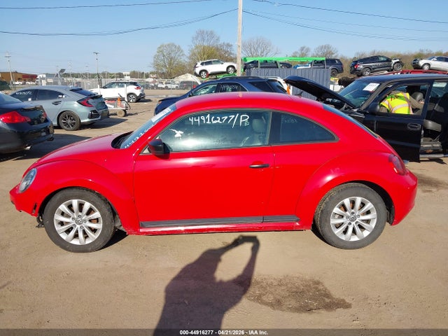 2015 Volkswagen Beetle 1.8t Fleet Edition მანქანა იყიდება აუქციონზე, vin: 3VWF17AT6FM645599, აუქციონის ნომერი: 44916277