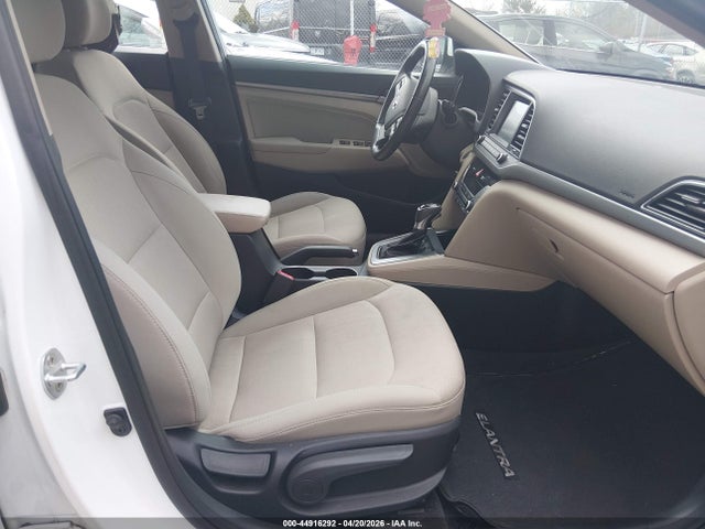 2017 Hyundai Elantra Se მანქანა იყიდება აუქციონზე, vin: 5NPD84LFXHH014472, აუქციონის ნომერი: 44916292