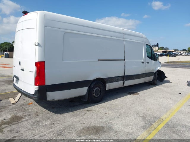 Продажа на аукционе авто 2019 Freightliner Sprinter 2500 High Roof V6, vin: WDRPF1CD4KP157767, номер лота: 44916336