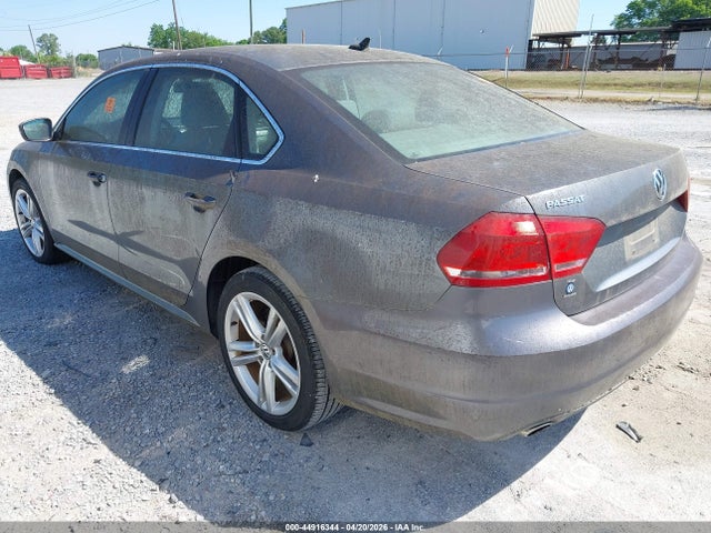 Продажа на аукционе авто 2014 Volkswagen Passat 1.8t Se, vin: 1VWBS7A30EC115804, номер лота: 44916344