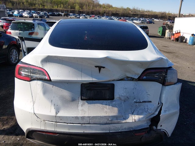5YJYGAEE1MF304499 Tesla Model Y Long Range Dual Motor All-wheel Drive