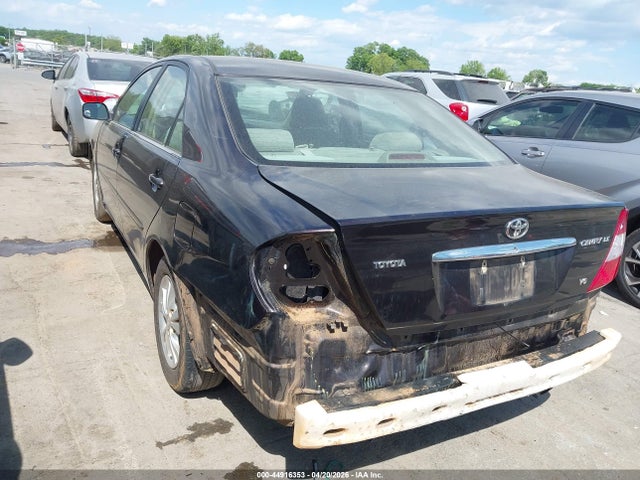 2004 Toyota Camry Le V6 მანქანა იყიდება აუქციონზე, vin: 4T1BF30K44U586657, აუქციონის ნომერი: 44916353
