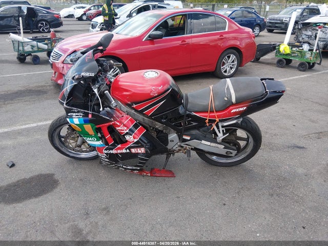 44916387 :رقم المزاد ، JH2PC2506TM501621 vin ، 1996 Honda Cbr600 F3 مزاد بيع