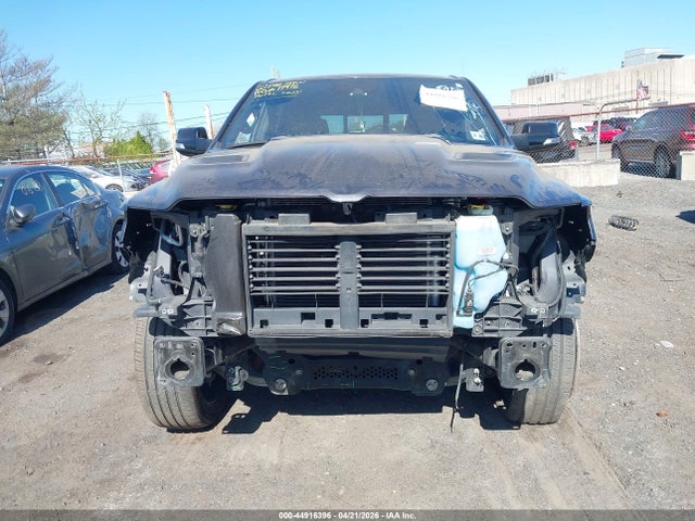 44916396 :رقم المزاد ، 1C6SRFRT1MN579336 vin ، 2021 Ram 1500 Laramie  4x4 6'4 Box مزاد بيع