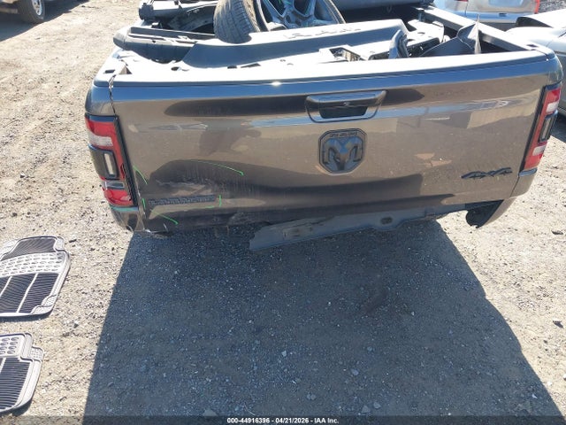 44916396 :رقم المزاد ، 1C6SRFRT1MN579336 vin ، 2021 Ram 1500 Laramie  4x4 6'4 Box مزاد بيع