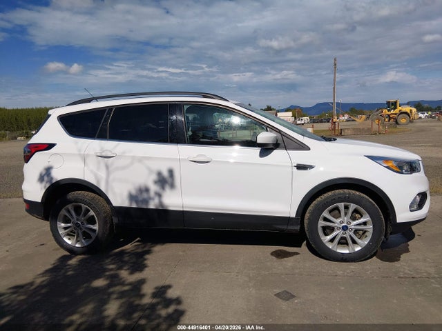 Ford ESCAPE SE 2018 1FMCU9GD6JUD08620 Image 14