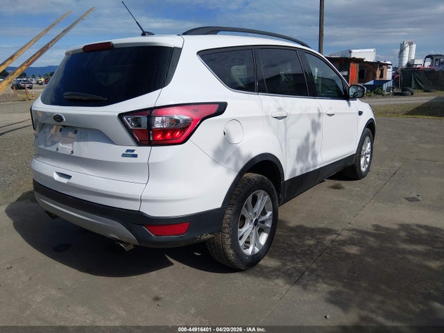 Ford ESCAPE SE 2018 1FMCU9GD6JUD08620 Image 4