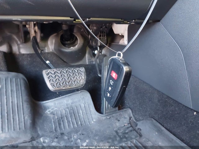 Toyota Rav4 Xle 2019 JTMP1RFV0KD512579 Image 11
