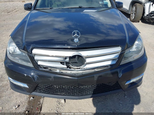 Aukcja sprzedaży 2012 Mercedes-benz C 250 Sport, vin: WDDGF4HB3CR215310, numer aukcji: 44916459