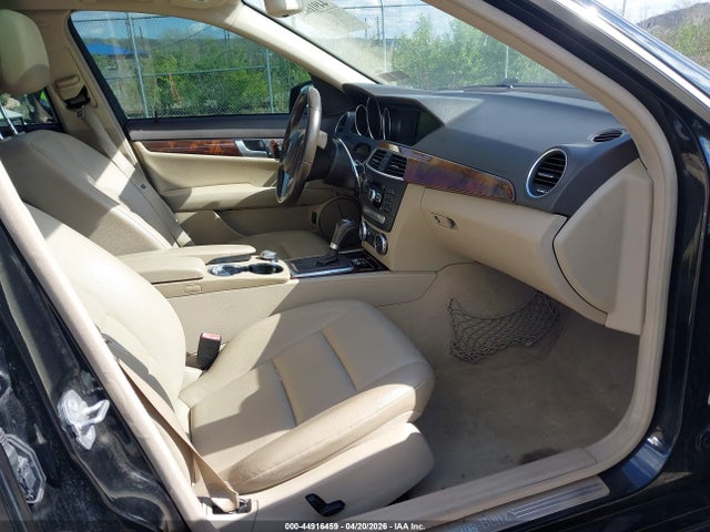 Aukcja sprzedaży 2012 Mercedes-benz C 250 Sport, vin: WDDGF4HB3CR215310, numer aukcji: 44916459