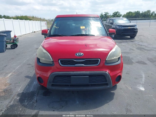 44916492 :رقم المزاد ، KNDJT2A55D7591344 vin ، 2013 Kia Soul مزاد بيع