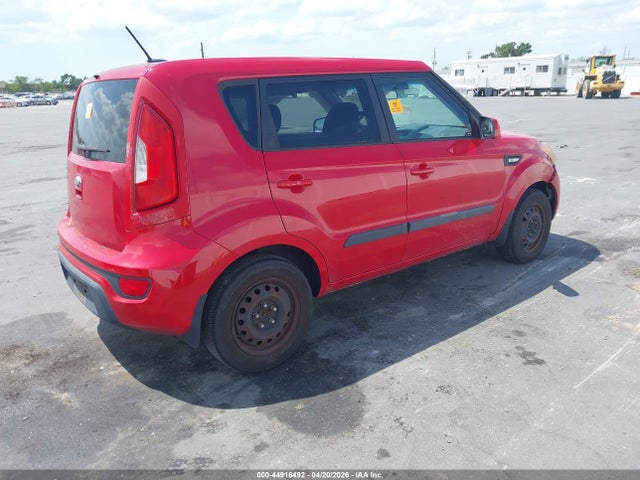 44916492 :رقم المزاد ، KNDJT2A55D7591344 vin ، 2013 Kia Soul مزاد بيع