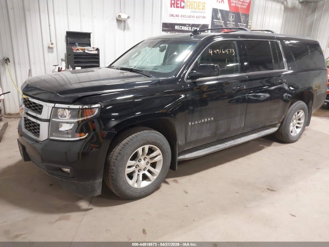 Продажа на аукционе авто 2016 Chevrolet Suburban Lt, vin: 1GNSKHKC0GR230272, номер лота: 44916573