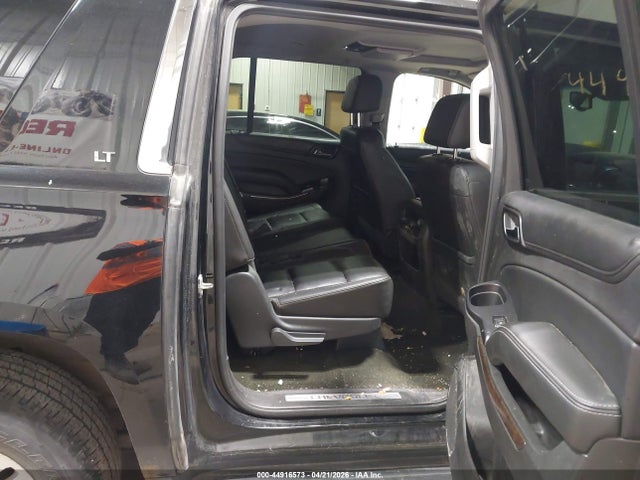 Продажа на аукционе авто 2016 Chevrolet Suburban Lt, vin: 1GNSKHKC0GR230272, номер лота: 44916573
