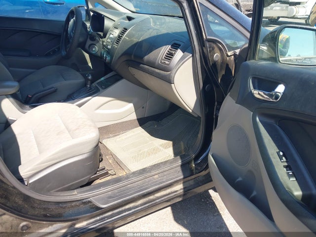 Продажа на аукционе авто 2015 Kia Forte Lx, vin: KNAFK4A63F5403364, номер лота: 44916586