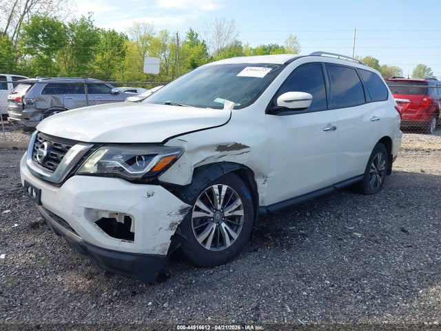 Продажа на аукционе авто 2017 Nissan Pathfinder S, vin: 5N1DR2MM0HC633670, номер лота: 44916612