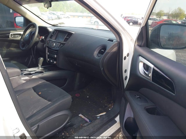 Продажа на аукционе авто 2017 Nissan Pathfinder S, vin: 5N1DR2MM0HC633670, номер лота: 44916612