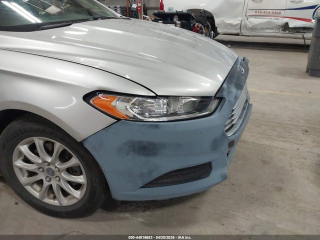 44916683 :رقم المزاد ، 3FA6P0G75GR112219 vin ، 2016 Ford Fusion S مزاد بيع