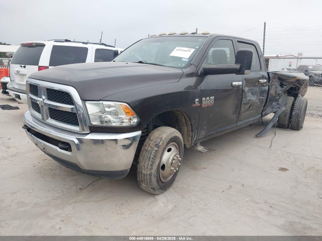44916699 :رقم المزاد ، 3C63RRGLXHG651271 vin ، 2017 Ram 3500 Tradesman  4x4 8' Box مزاد بيع