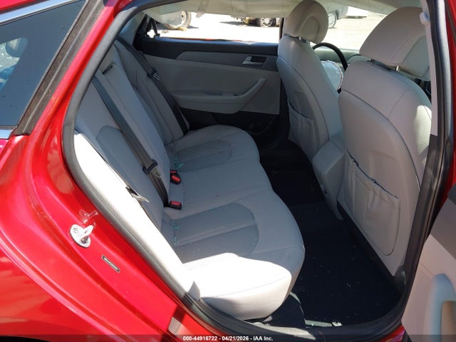 5NPE24AF0HH555393 Hyundai SONATA SE