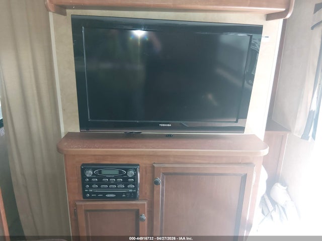 44916732 :رقم المزاد ، 1UJBJ0BR9C14F0077 vin ، 2012 Jayco White Hawk مزاد بيع