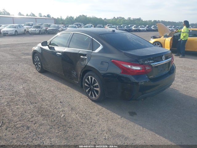 2018 Nissan Altima 2.5 Sl მანქანა იყიდება აუქციონზე, vin: 1N4AL3AP8JC170346, აუქციონის ნომერი: 44916751