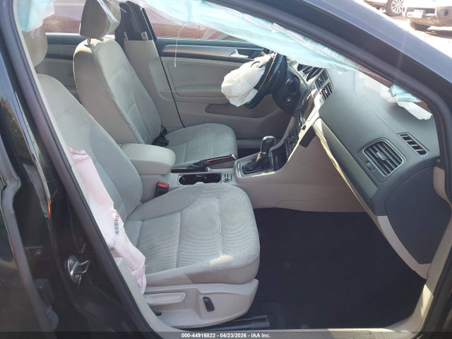 Продажа на аукционе авто 2017 Volkswagen Golf, vin: 3VW217AU2HM029750, номер лота: 44916822