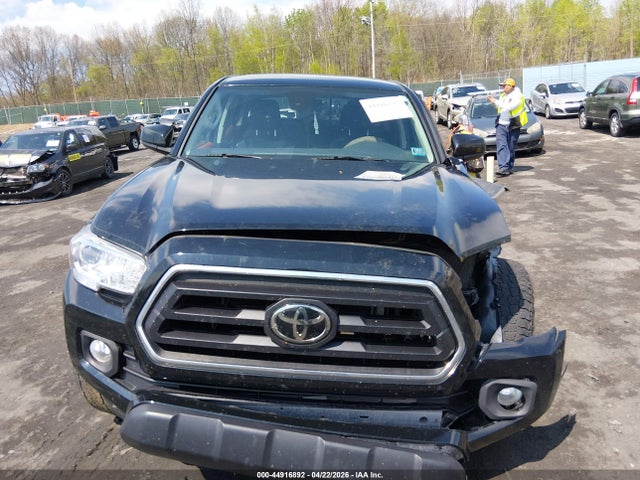 Продажа на аукционе авто 2023 Toyota Tacoma Sr5 V6, vin: 3TMCZ5ANXPM533815, номер лота: 44916892