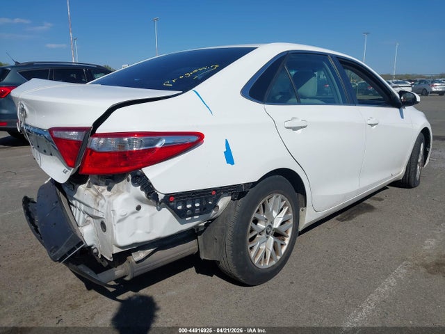 44916925 :رقم المزاد ، 4T4BF1FK7GR577764 vin ، 2016 Toyota Camry Le مزاد بيع