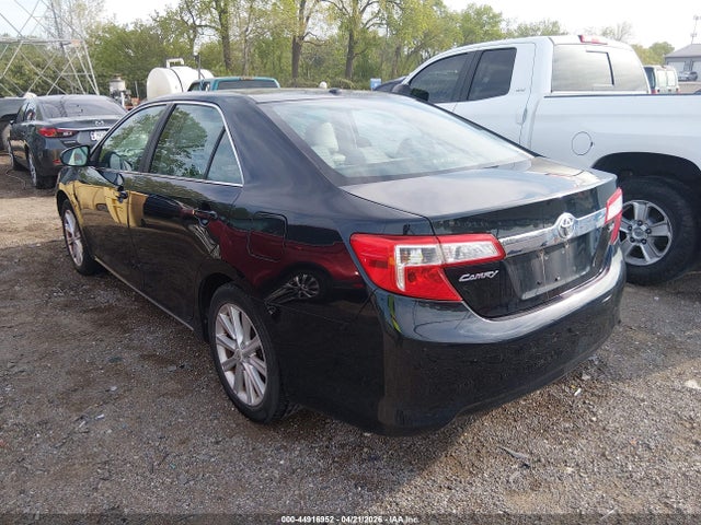 44916952 :رقم المزاد ، 4T4BF1FK0CR217584 vin ، 2012 Toyota Camry Xle مزاد بيع