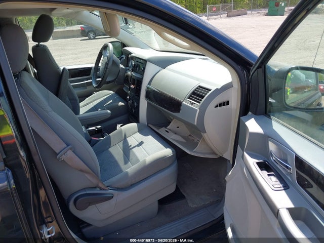 Продажа на аукционе авто 2010 Dodge Grand Caravan Sxt, vin: 2D4RN5DX8AR138666, номер лота: 44916973