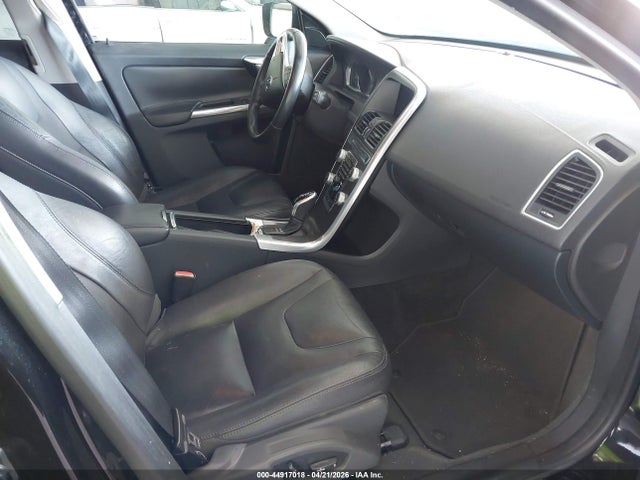 2016 VOLVO XC60 YV440MDK3G2844114 Photo 4
