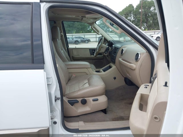 44917039 :رقم المزاد ، 1FMPU17L14LA58837 vin ، 2004 Ford Expedition Eddie Bauer مزاد بيع