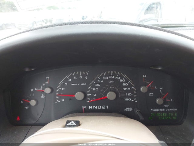 44917039 :رقم المزاد ، 1FMPU17L14LA58837 vin ، 2004 Ford Expedition Eddie Bauer مزاد بيع