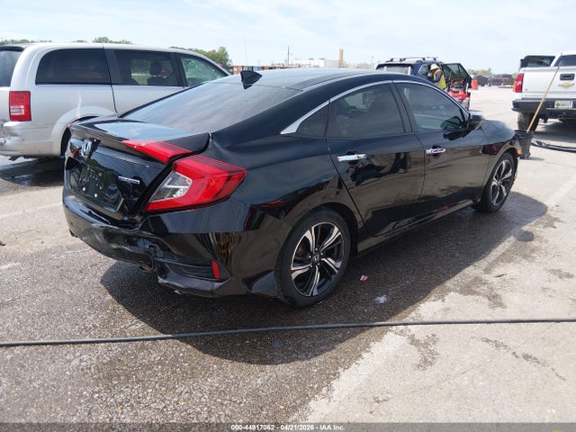 44917062 :رقم المزاد ، 19XFC1F9XHE033135 vin ، 2017 Honda Civic Touring مزاد بيع