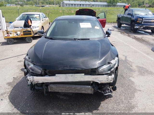 44917062 :رقم المزاد ، 19XFC1F9XHE033135 vin ، 2017 Honda Civic Touring مزاد بيع