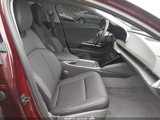 Lucid Air Pure 2025 50EA1PGA8SA009093 Image 5