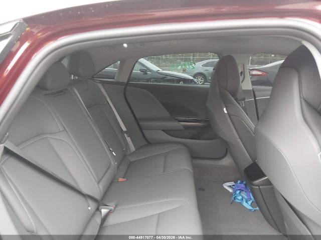Lucid Air Pure 2025 50EA1PGA8SA009093 Image 8