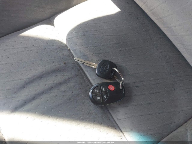 5TDKZ3DC2HS780726 Toyota Sienna Le 8 Passenger