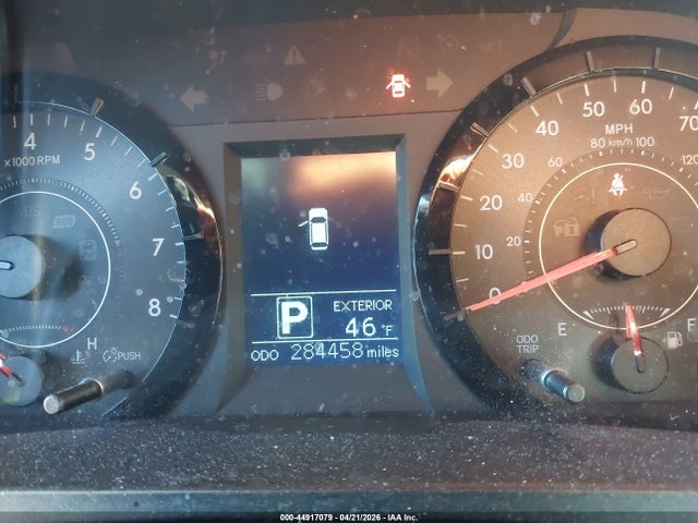 5TDKZ3DC2HS780726 Toyota Sienna Le 8 Passenger