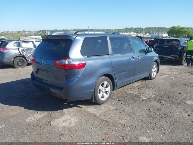 5TDKZ3DC2HS780726 Toyota Sienna Le 8 Passenger