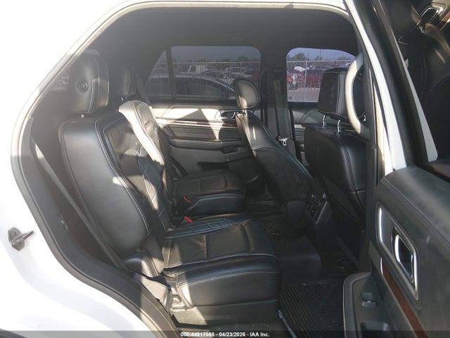Продажа на аукционе авто 2017 Ford Explorer Platinum, vin: 1FM5K8HT3HGA54842, номер лота: 44917088