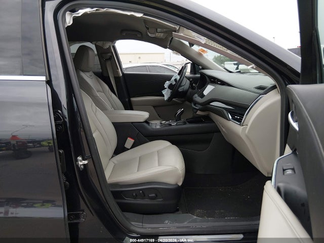 Продажа на аукционе авто 2023 Cadillac Xt4 Awd Premium Luxury, vin: 1GYFZDR4XPF199864, номер лота: 44917169