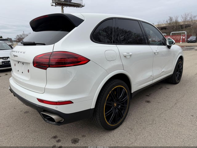 2018 Porsche Cayenne Platinum Edition მანქანა იყიდება აუქციონზე, vin: WP1AA2A21JKA02261, აუქციონის ნომერი: 44917191