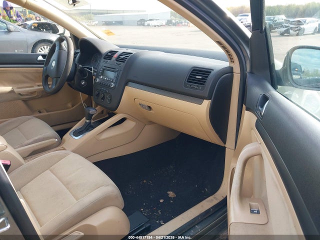 Aukcja sprzedaży 2006 Volkswagen Rabbit 4-door, vin: WVWDR91KX6W136136, numer aukcji: 44917194