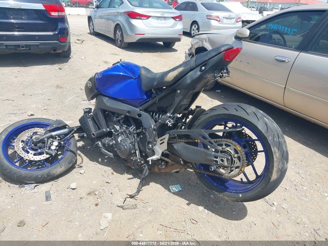 Yamaha MT09 2021 JYARN71E2MA000444 Image 3