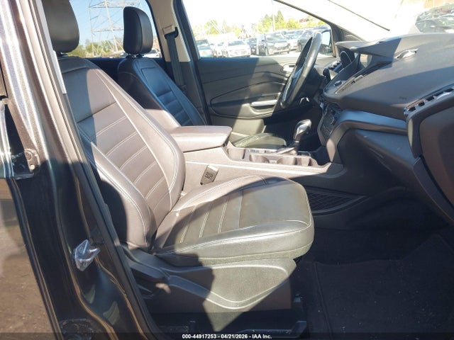 1FMCU9HD3JUD27883 Ford ESCAPE SEL